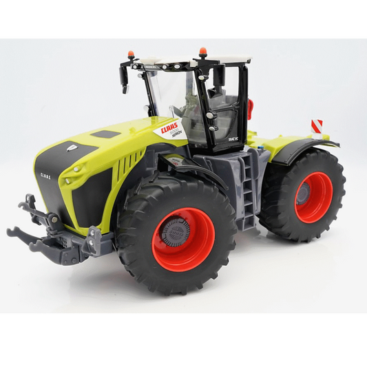Britains Toy CLAAS XERION 5000 TRACTOR