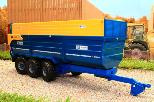 Britains Kane Tri-Axle Halfpipe Silage Trailer