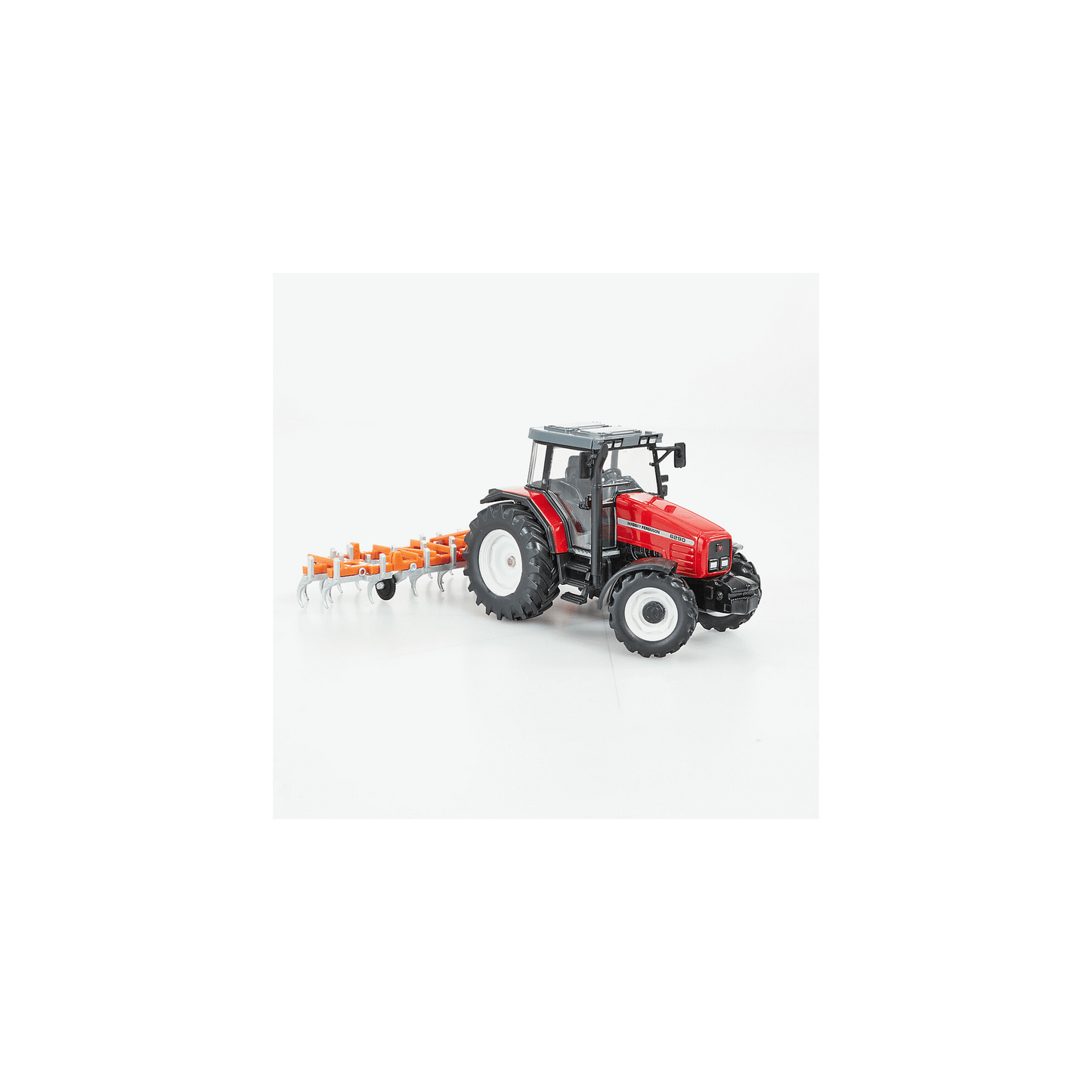 Britains Toys Massey Ferguson Herritage 6290 Tractor Playset