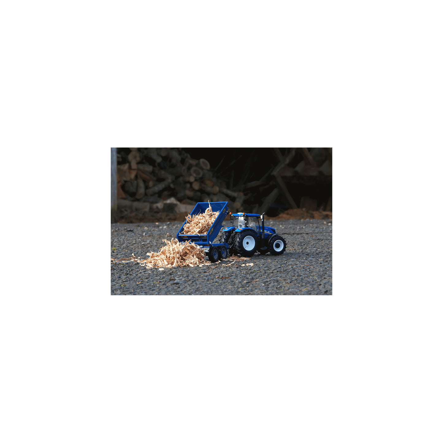 Britains Toys New Holland T6.175 with NC Dump Trailer Playset
