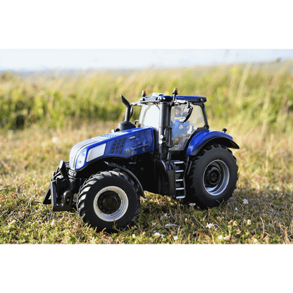Britains Toys New Holland T8.435 Tractor